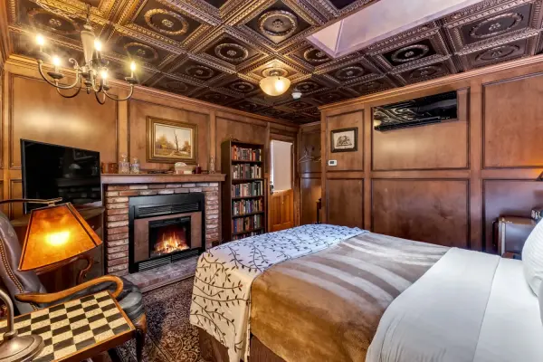 Country Gentleman at Strawberry Creek Inn